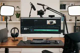 Best Webcams for Remote Work and YouTube (2026)