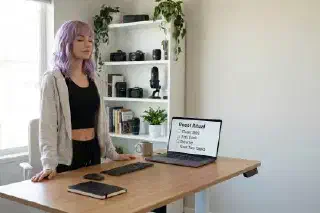 Workday Reset Ritual: 10 Minutes to Bounce Back Fast